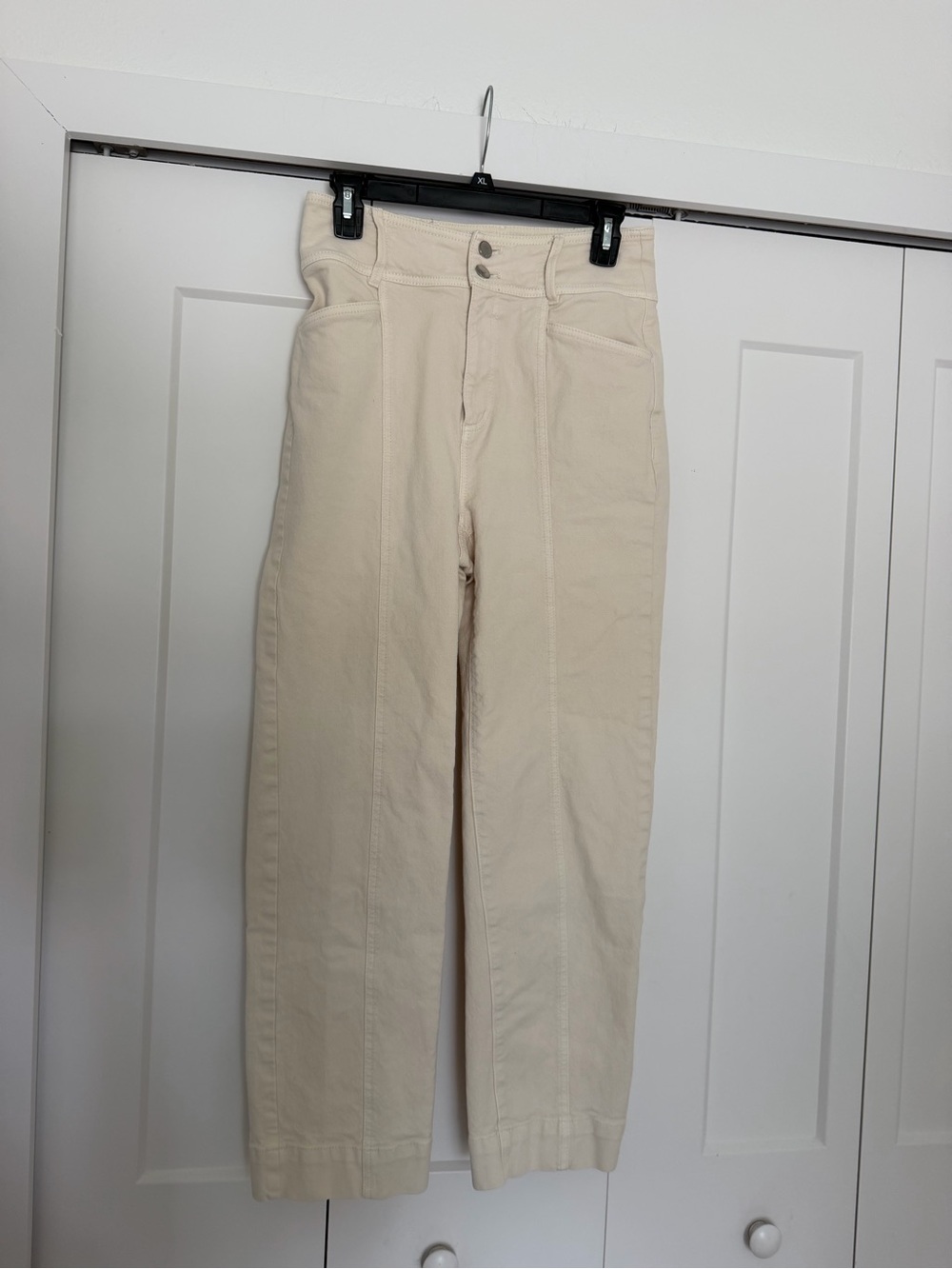 Ann Taylor High-Waist Curvy Fit Cream Straight Leg Jeans